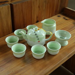 龙泉青瓷与定窑白瓷 品味功夫茶道中的经典与创意